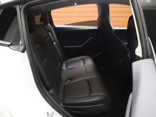Tesla Model Y 2023 AWD 4dr Crossover
