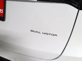 Tesla Model Y 2023 AWD 4dr Crossover