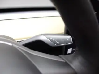 Tesla Model Y 2023 AWD 4dr Crossover
