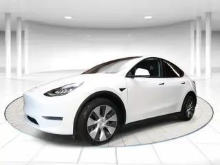 Tesla Model Y 2023 AWD 4dr Crossover