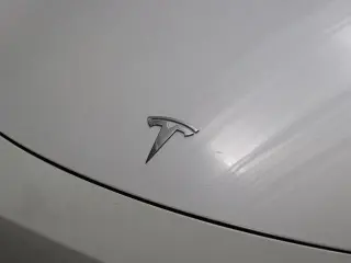 Tesla Model Y 2023 AWD 4dr Crossover