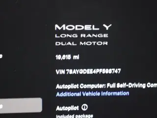 Tesla Model Y 2023 AWD Long Range 4dr Crossover