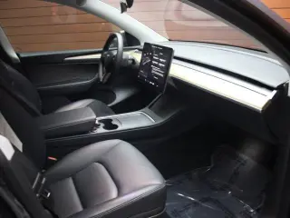 Tesla Model Y 2023 AWD Long Range 4dr Crossover