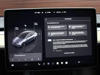 Tesla Model Y 2023 AWD Long Range 4dr Crossover