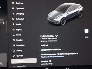 Tesla Model Y 2023 AWD Long Range 4dr Crossover