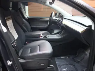 Tesla Model Y 2023 AWD Long Range 4dr Crossover