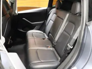 Tesla Model Y 2023 AWD Long Range 4dr Crossover