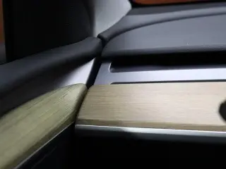 Tesla Model Y 2023 AWD Long Range 4dr Crossover