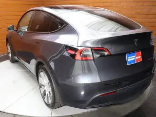 Tesla Model Y 2023 AWD Long Range 4dr Crossover