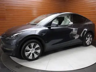 Tesla Model Y 2024 AWD Long Range 4dr Crossover