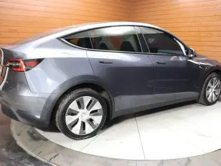 Tesla Model Y 2024 AWD Long Range 4dr Crossover