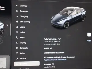 Tesla Model Y 2024 AWD Long Range 4dr Crossover
