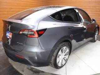 Tesla Model Y 2024 AWD Long Range 4dr Crossover
