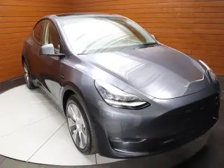 Tesla Model Y 2023 AWD 4dr Crossover