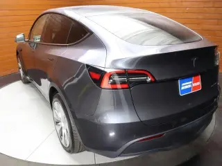 Tesla Model Y 2023 AWD 4dr Crossover