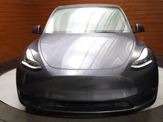 Tesla Model Y 2023 AWD 4dr Crossover
