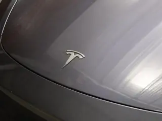Tesla Model Y 2023 AWD 4dr Crossover