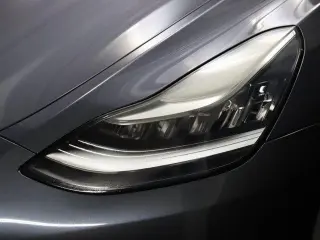 Tesla Model Y 2023 AWD 4dr Crossover
