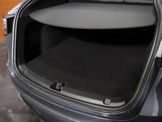 Tesla Model Y 2023 AWD 4dr Crossover