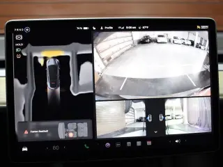 Tesla Model Y 2023 AWD 4dr Crossover