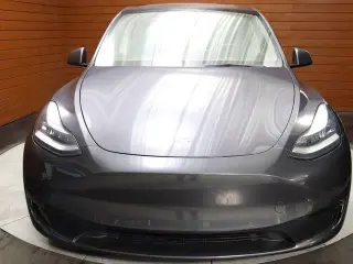 Tesla Model Y 2023 AWD 4dr Crossover