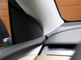 Tesla Model Y 2023 AWD 4dr Crossover
