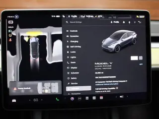 Tesla Model Y 2023 AWD 4dr Crossover