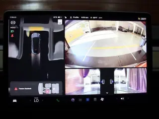 Tesla Model Y 2023 AWD 4dr Crossover