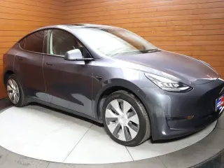 Tesla Model Y 2023 AWD 4dr Crossover
