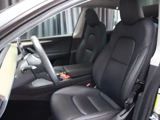Tesla Model Y 2023 AWD 4dr Crossover
