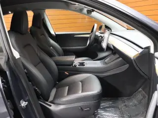 Tesla Model Y 2023 AWD 4dr Crossover