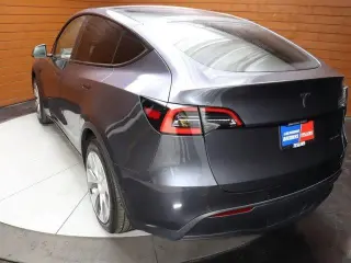 Tesla Model Y 2023 AWD 4dr Crossover