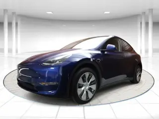 Tesla Model Y 2023 AWD 4dr Crossover