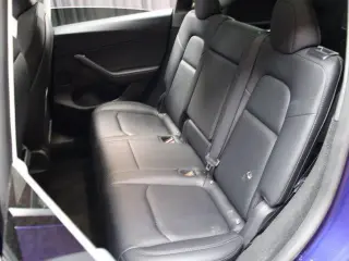 Tesla Model Y 2023 AWD 4dr Crossover