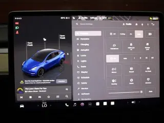 Tesla Model Y 2023 AWD 4dr Crossover