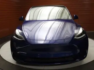 Tesla Model Y 2023 AWD 4dr Crossover