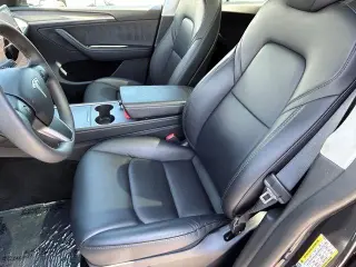 Tesla Model Y 2024 AWD Performance 4dr Crossover