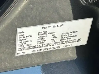 Tesla Model Y 2024 AWD Performance 4dr Crossover