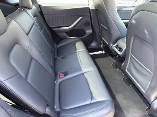 Tesla Model Y 2024 AWD Performance 4dr Crossover
