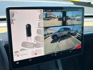 Tesla Model Y 2024 AWD Performance 4dr Crossover