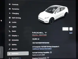 Tesla Model Y 2022 AWD Performance 4dr Crossover