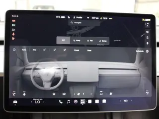 Tesla Model Y 2022 AWD Performance 4dr Crossover