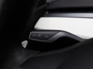 Tesla Model Y 2022 AWD Performance 4dr Crossover