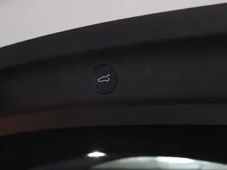 Tesla Model Y 2022 AWD Performance 4dr Crossover