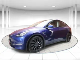 Tesla Model Y 2023 AWD Performance 4dr Crossover