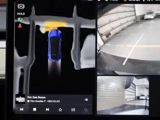 Tesla Model Y 2023 AWD Performance 4dr Crossover