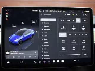 Tesla Model Y 2023 AWD Performance 4dr Crossover