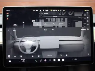 Tesla Model Y 2023 AWD Performance 4dr Crossover