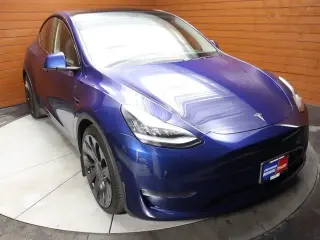 Tesla Model Y 2023 AWD Performance 4dr Crossover