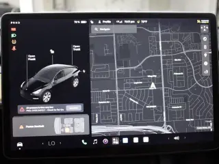 Tesla Model Y 2022 AWD Performance 4dr Crossover